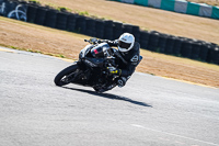 anglesey-no-limits-trackday;anglesey-photographs;anglesey-trackday-photographs;enduro-digital-images;event-digital-images;eventdigitalimages;no-limits-trackdays;peter-wileman-photography;racing-digital-images;trac-mon;trackday-digital-images;trackday-photos;ty-croes